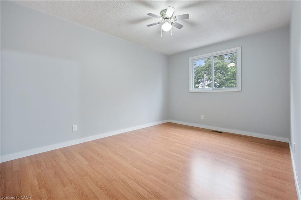 11 Glenda Street Property Photo 9