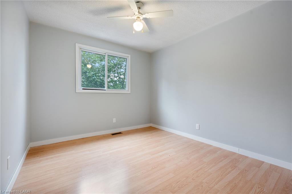 11 Glenda Street Property Photo 10