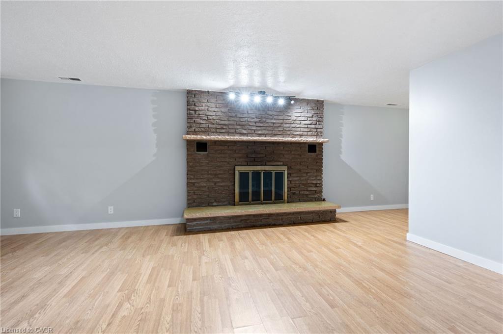 11 Glenda Street Property Photo 12