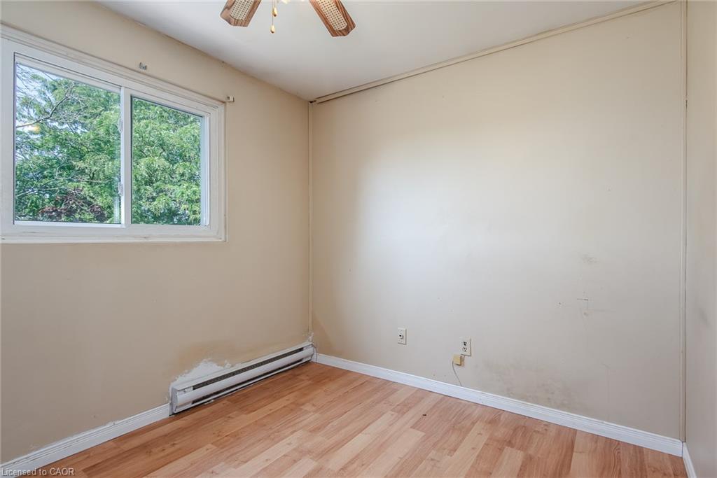 C-304 Bluevale Street N Property Photo 20
