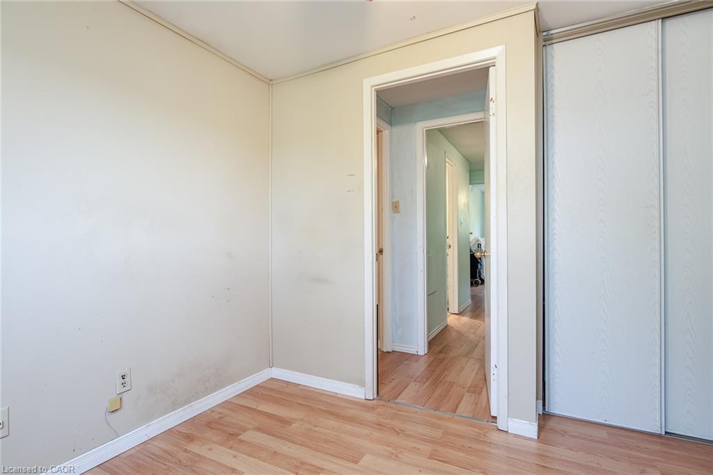C-304 Bluevale Street N Property Photo 21