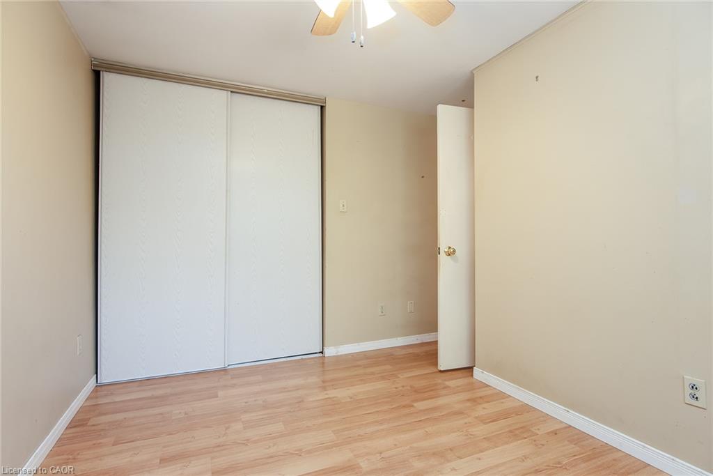 C-304 Bluevale Street N Property Photo 23