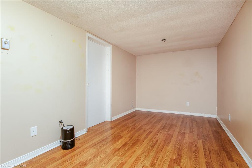 C-304 Bluevale Street N Property Photo 28