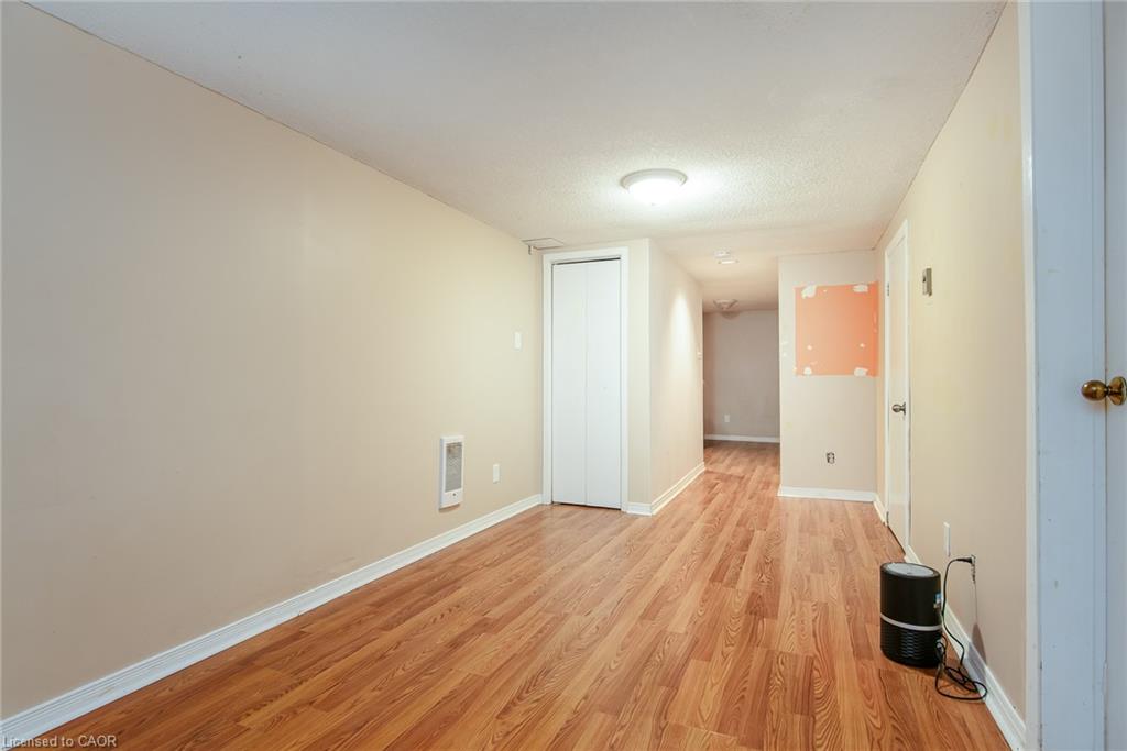 C-304 Bluevale Street N Property Photo 30