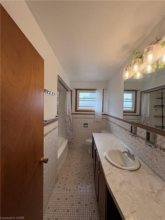 15 Champlain Avenue Property Photo 5