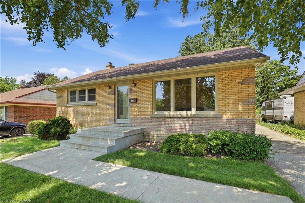 184 Murdock Avenue Property Photo 1