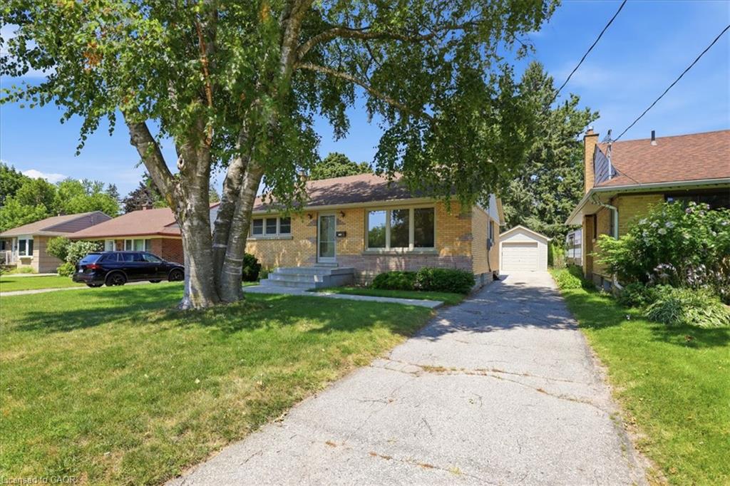 184 Murdock Avenue Property Photo 3