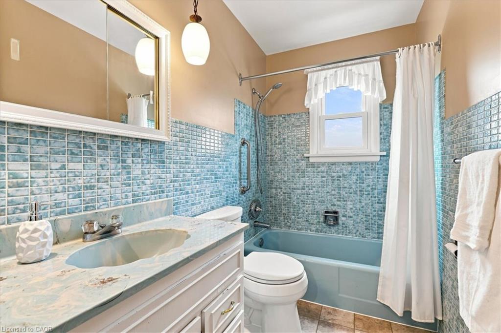184 Murdock Avenue Property Photo 19