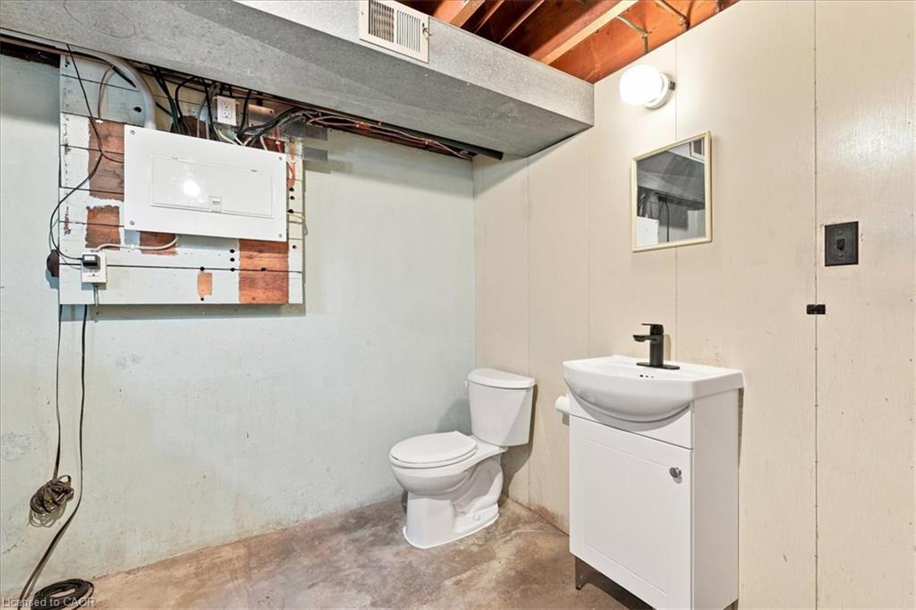 184 Murdock Avenue Property Photo 25