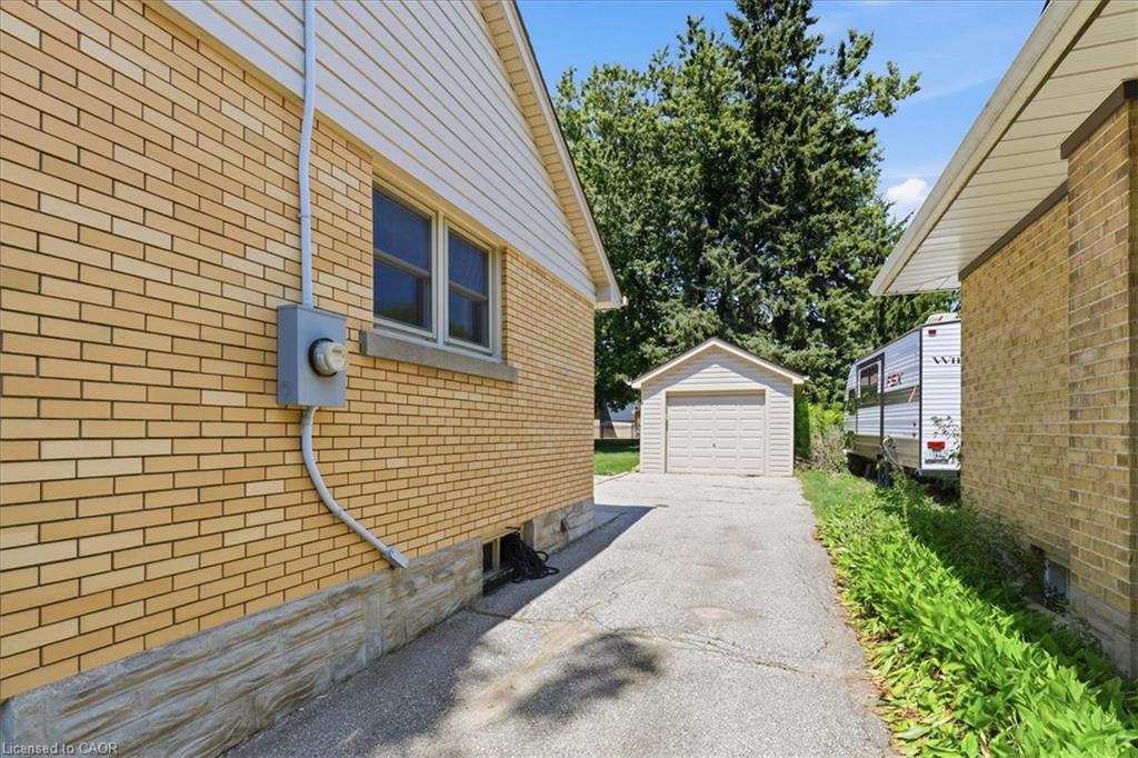184 Murdock Avenue Property Photo 31
