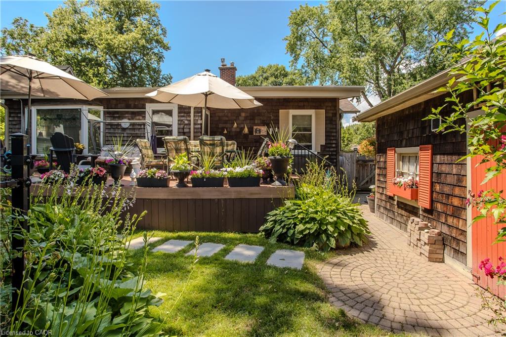 569 Locust Street Property Photo 32