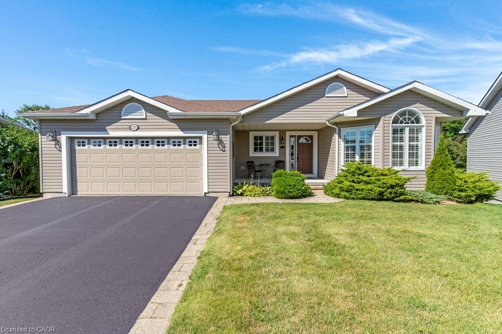 228 Glenariff Drive Property Photo 1