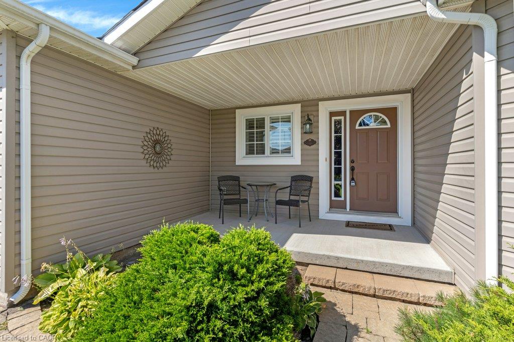 228 Glenariff Drive Property Photo 4
