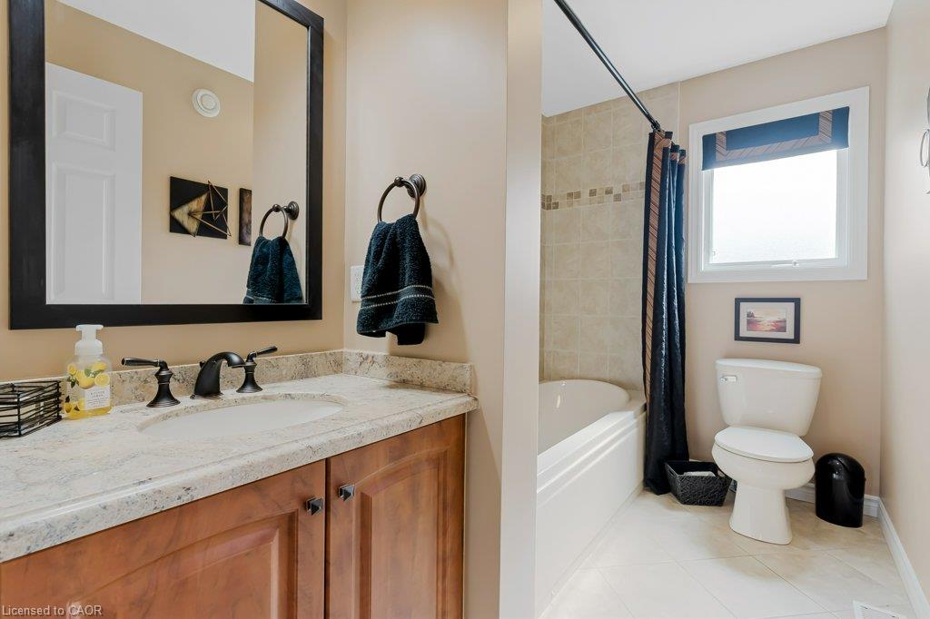 228 Glenariff Drive Property Photo 28