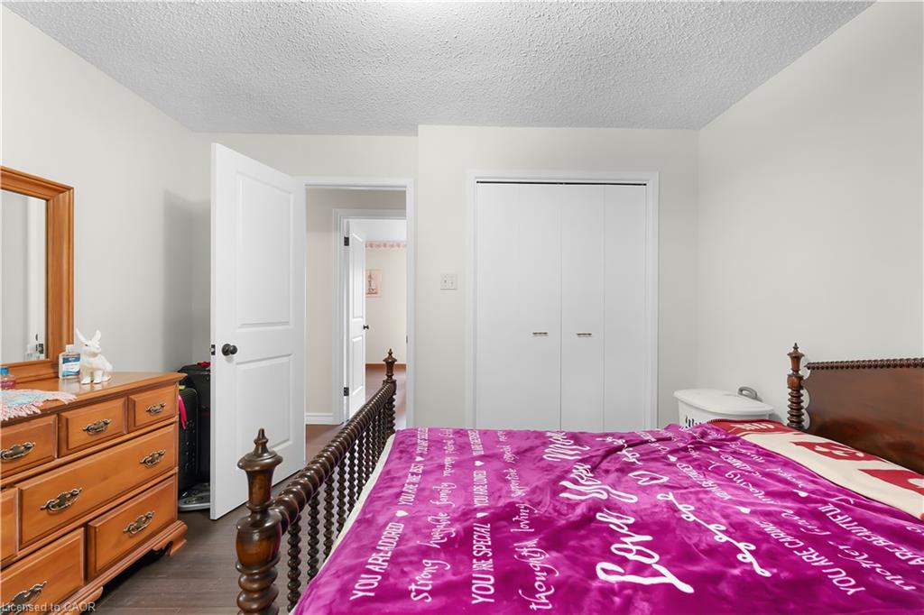 1645 King Street N Property Photo 19