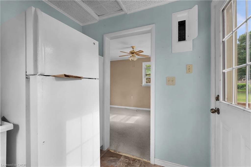 1645 King Street N Property Photo 38