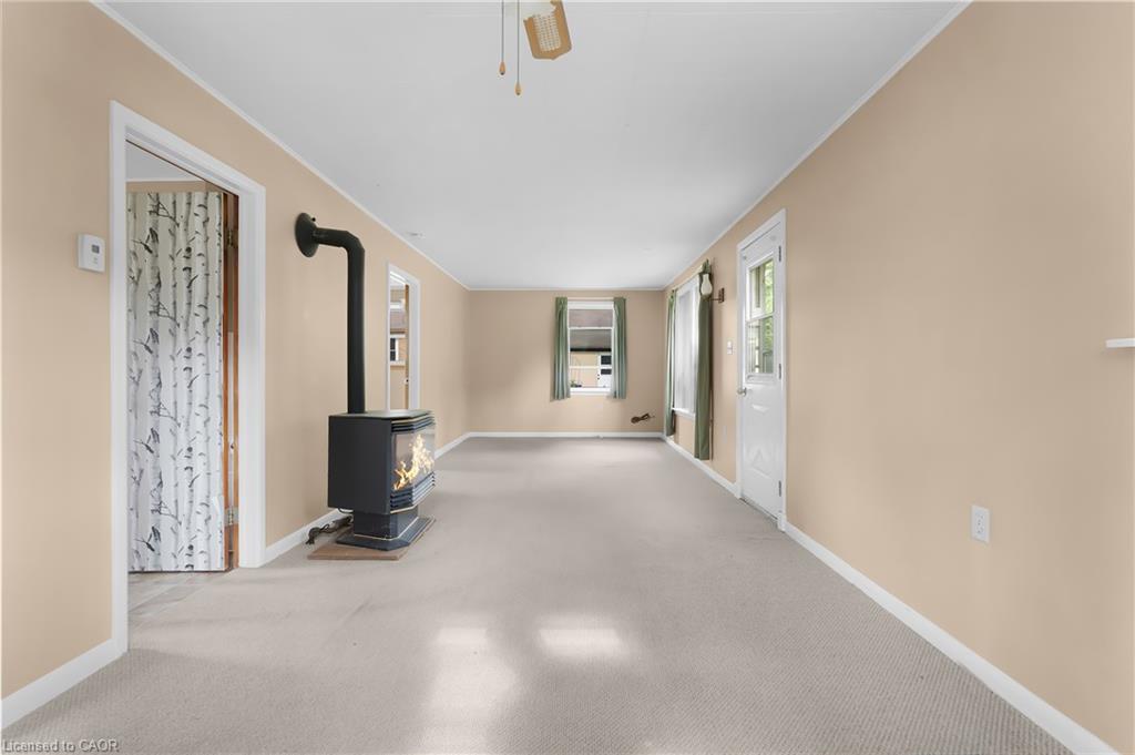 1645 King Street N Property Photo 39