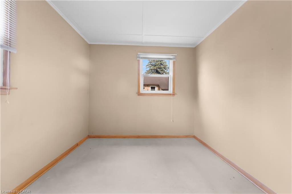 1645 King Street N Property Photo 41