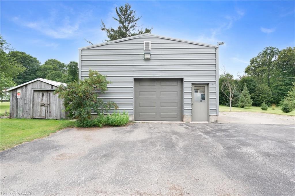 1645 King Street N Property Photo 43