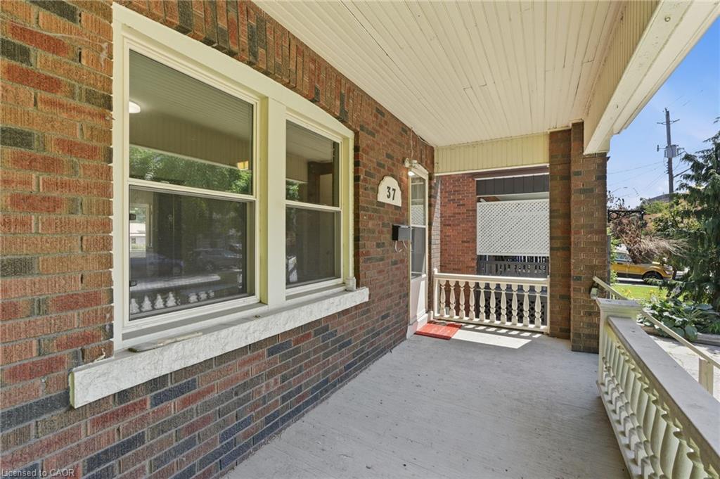 37 Maplewood Avenue Property Photo 3