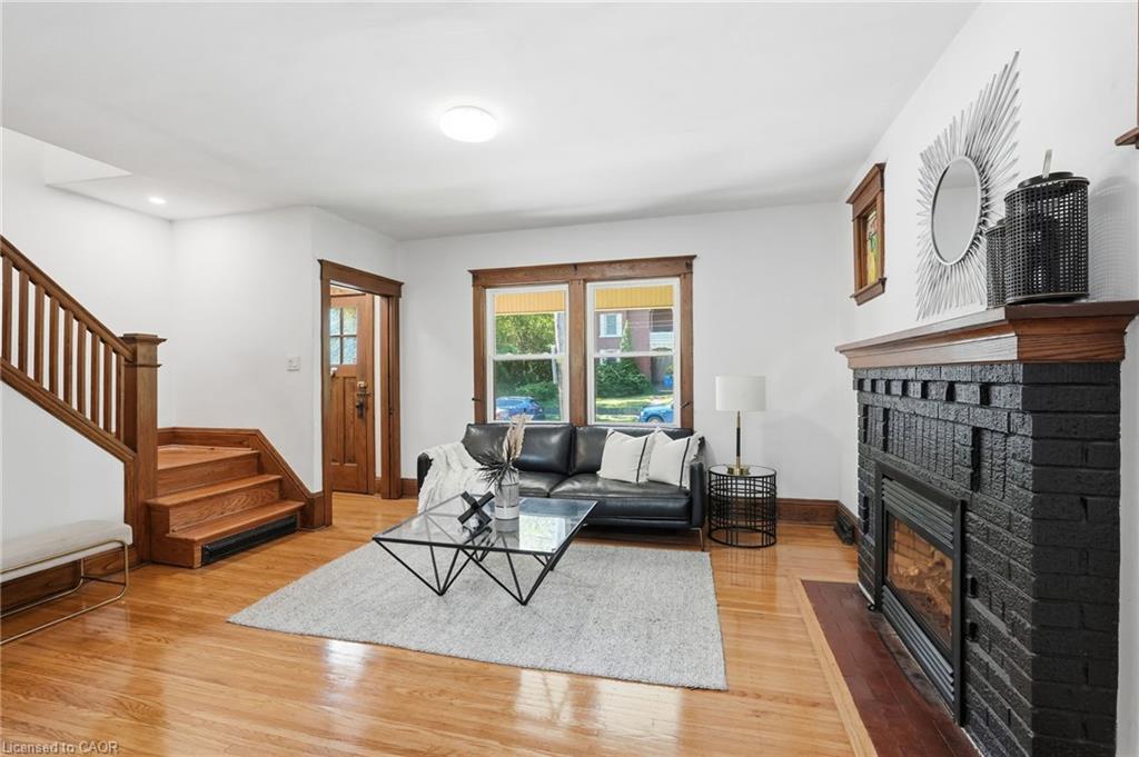 37 Maplewood Avenue Property Photo 4