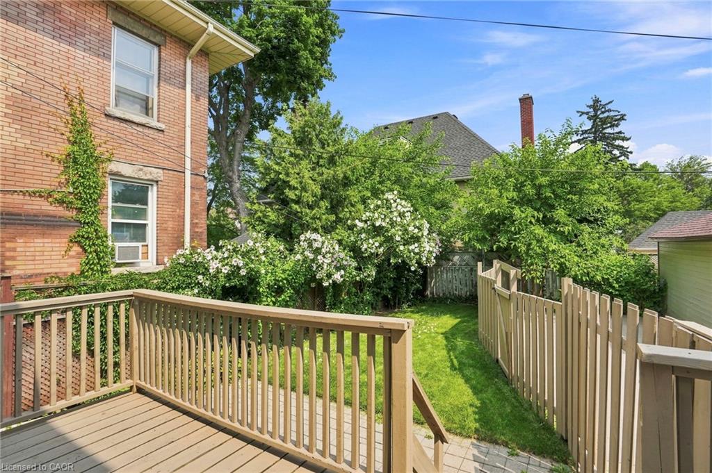 37 Maplewood Avenue Property Photo 21