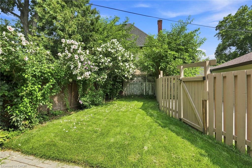 37 Maplewood Avenue Property Photo 24