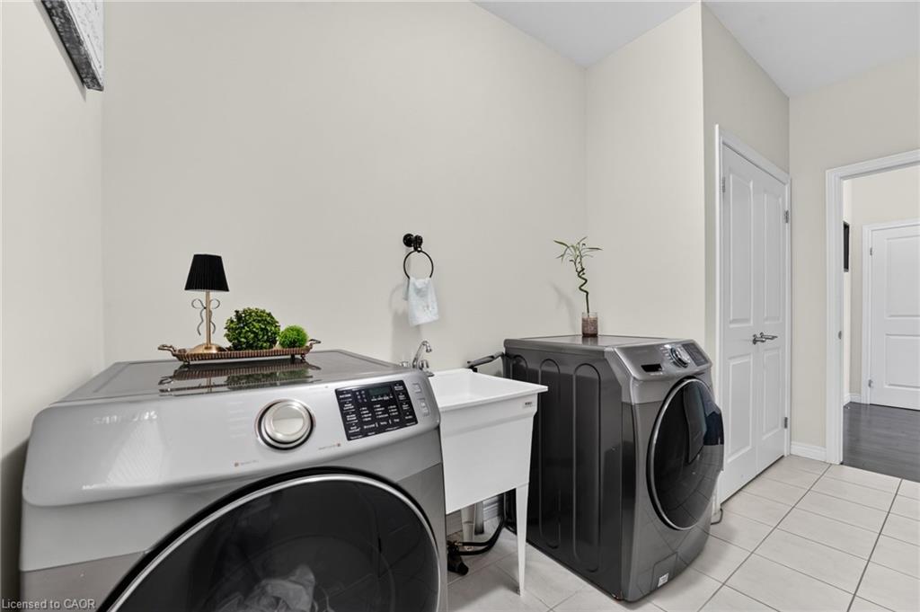 149 Dennis Drive Property Photo 8