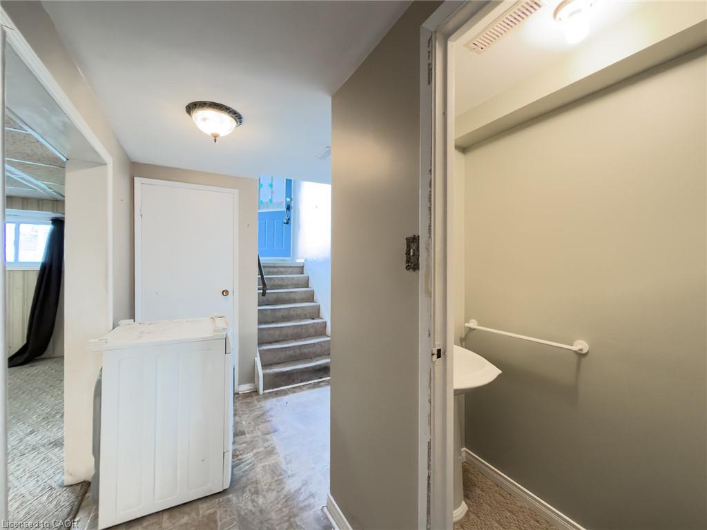 98 Cobblehill Road Property Photo 44