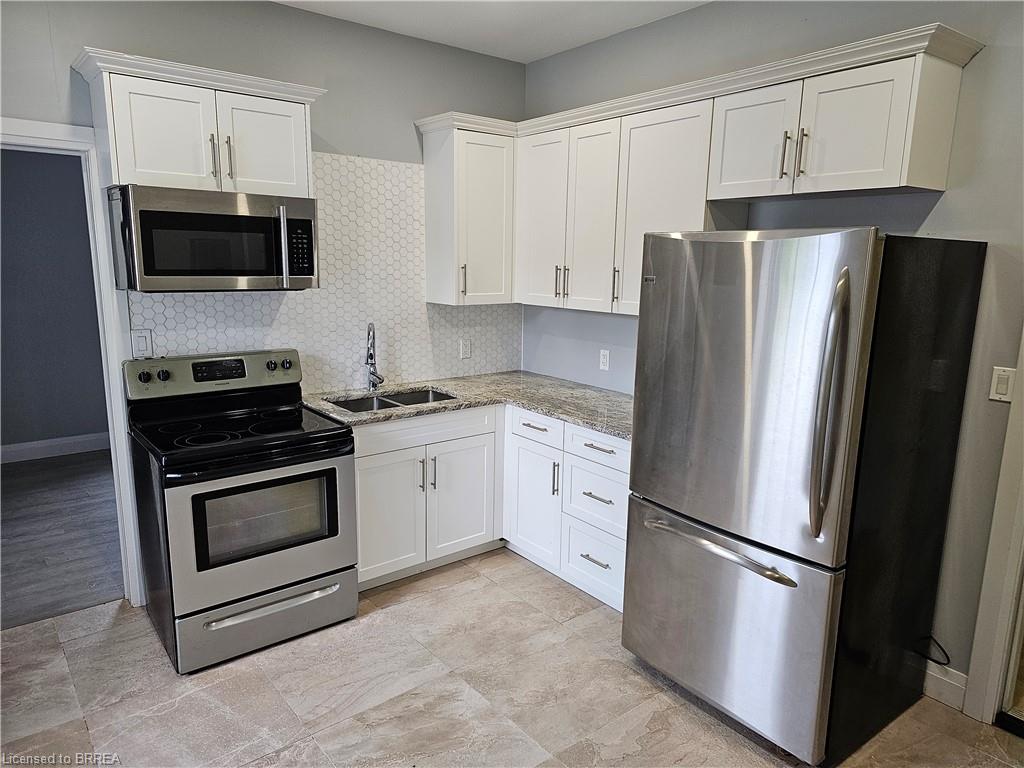 5-427 Colborne Street Property Photo 1