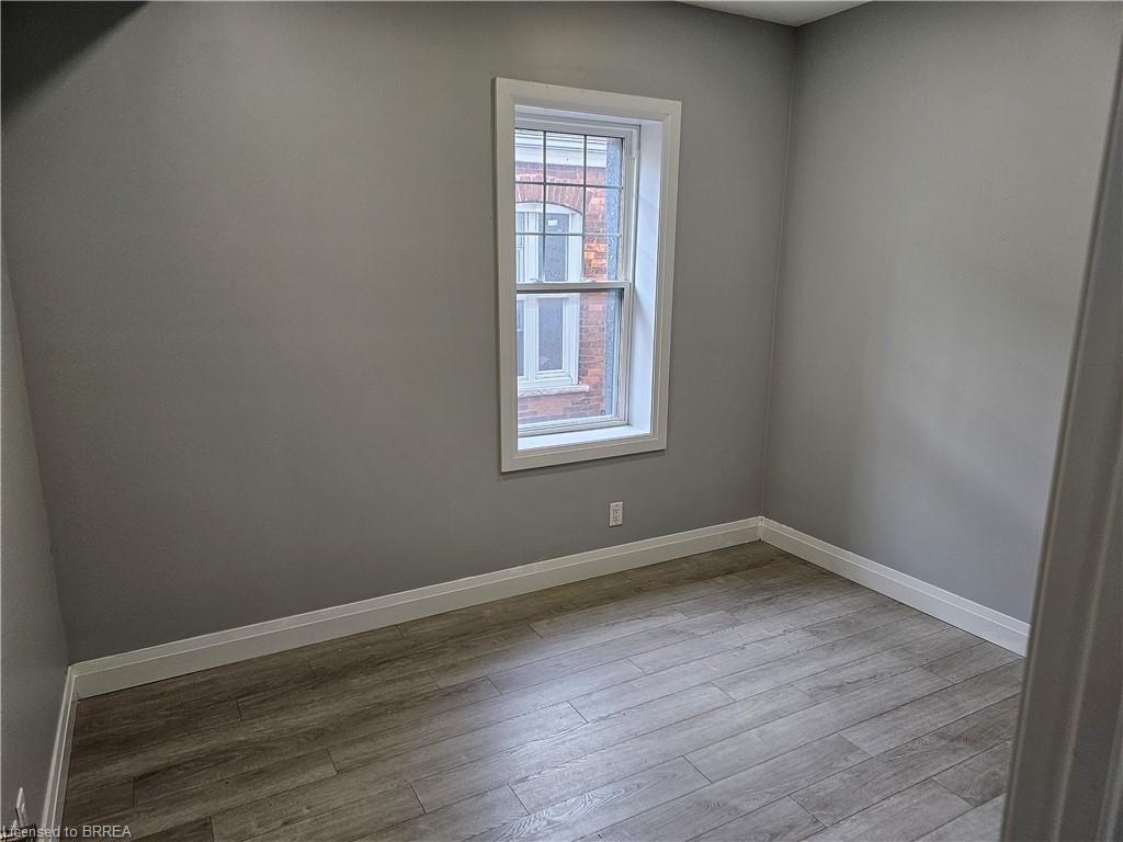 5-427 Colborne Street Property Photo 2