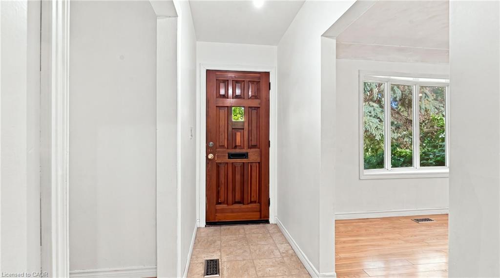 524 Dorval Drive Property Photo 6