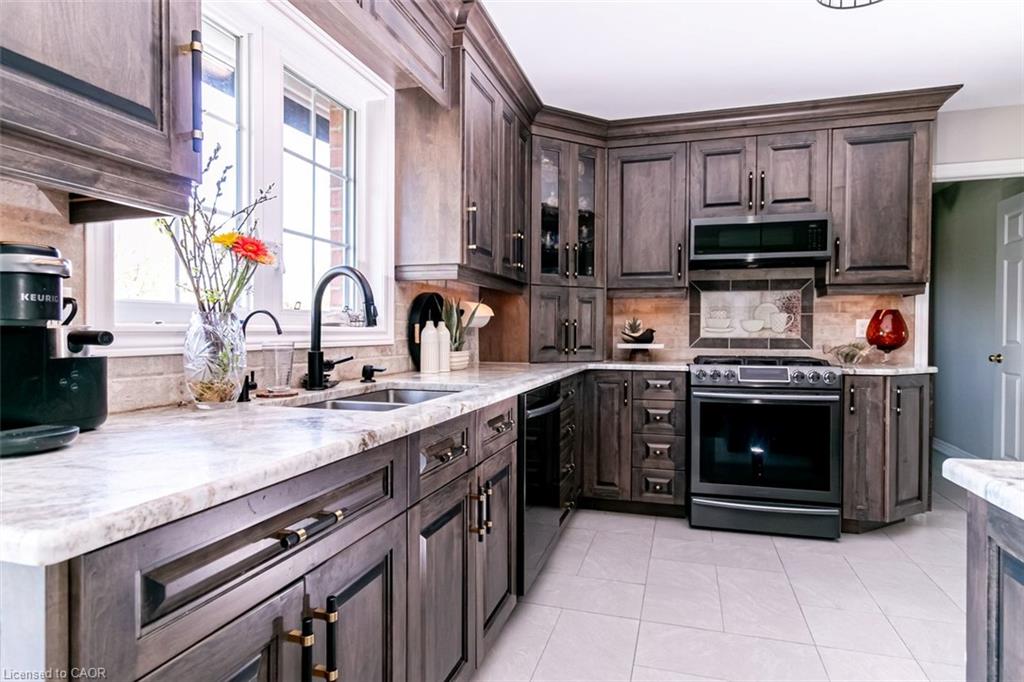 32a Haldimand Trail Property Photo 16
