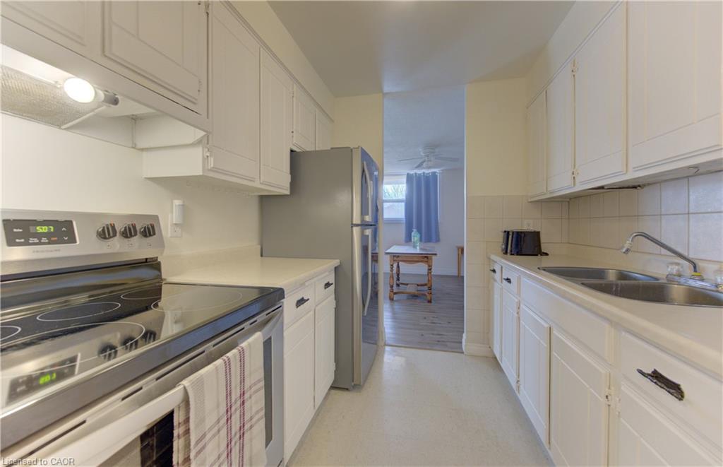 214-185 Kehl Street Property Photo 7