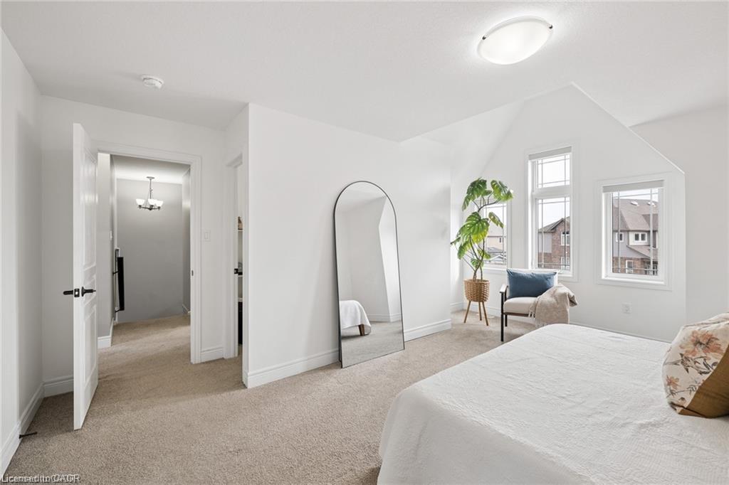 10 Sparrow Crescent Property Photo 24