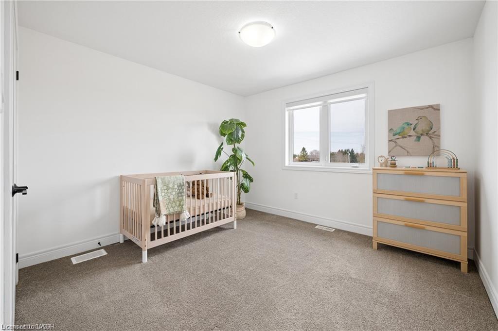 10 Sparrow Crescent Property Photo 31