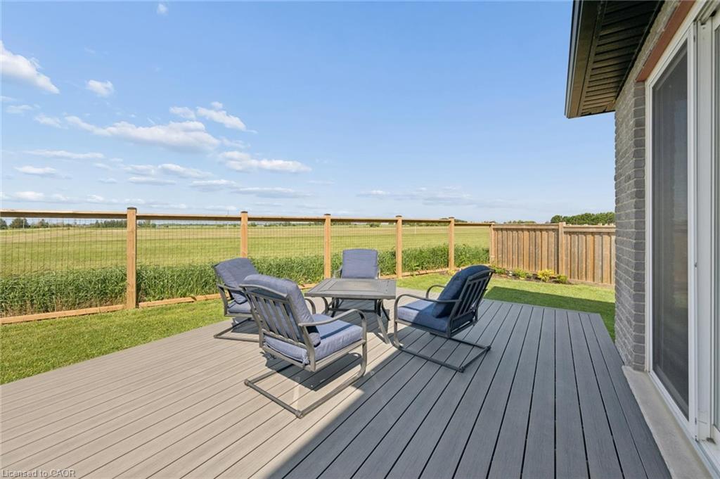 10 Sparrow Crescent Property Photo 39