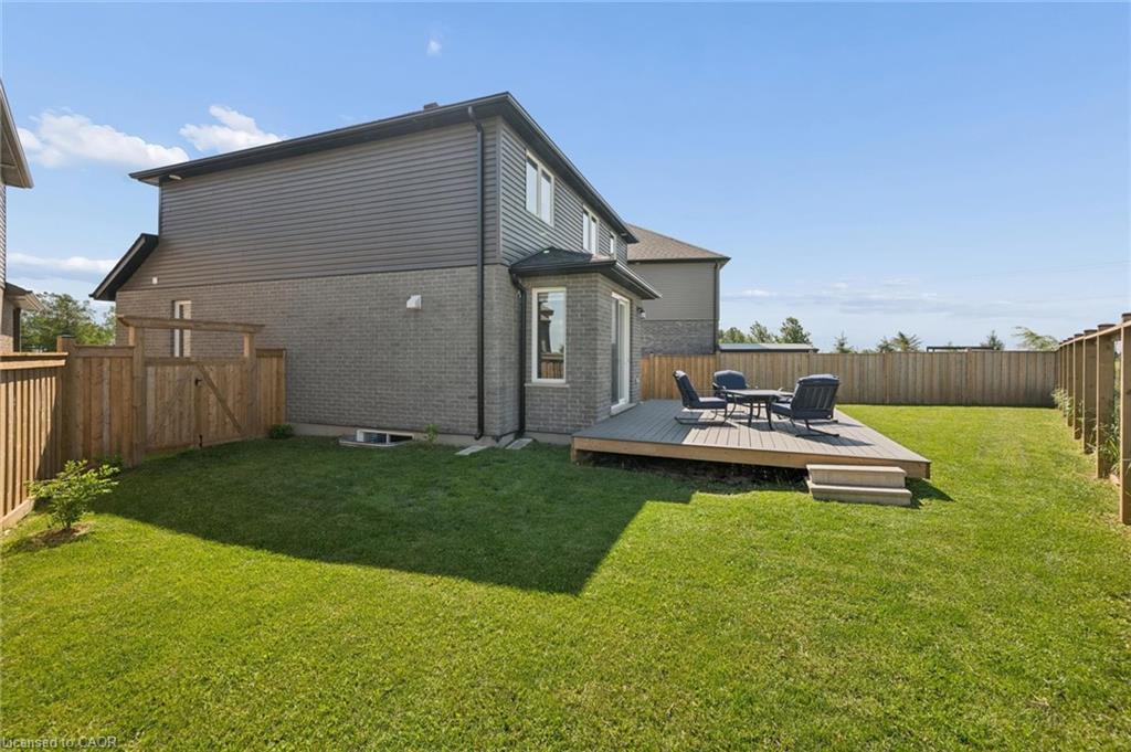 10 Sparrow Crescent Property Photo 41