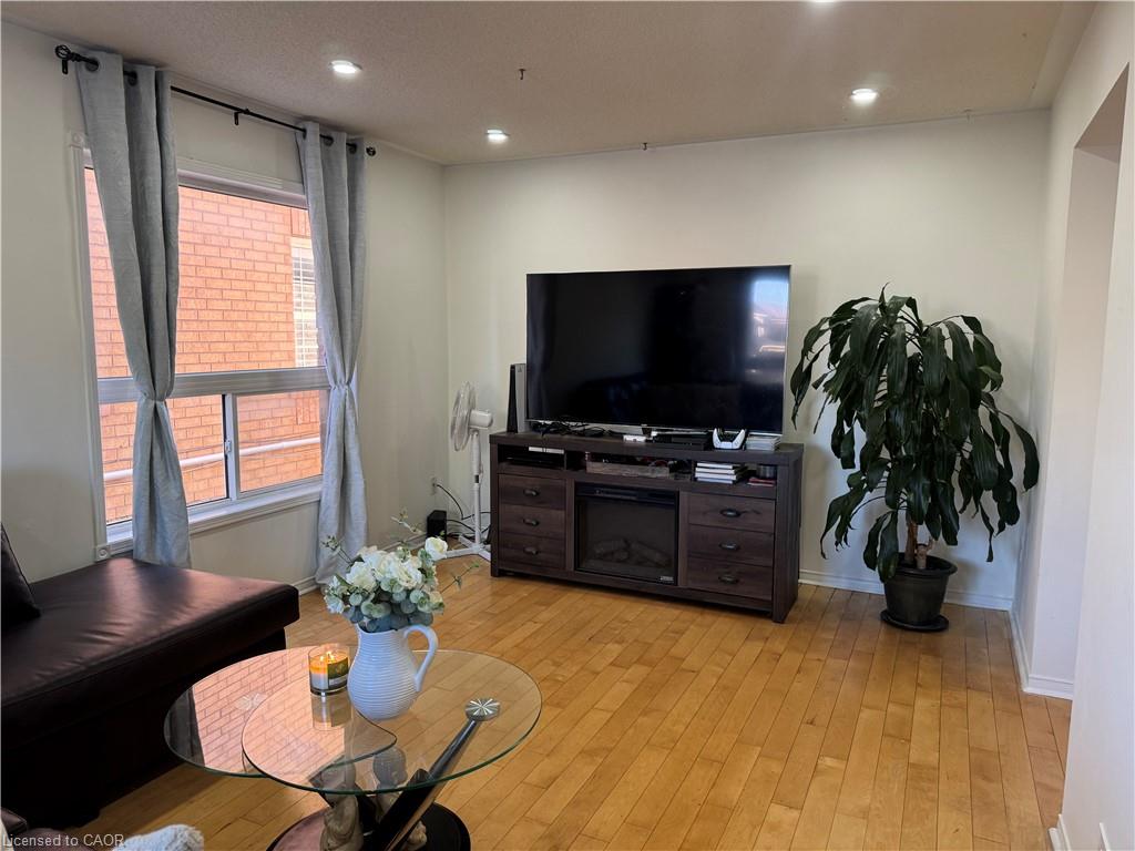 5781 Sidmouth Street Property Photo 3