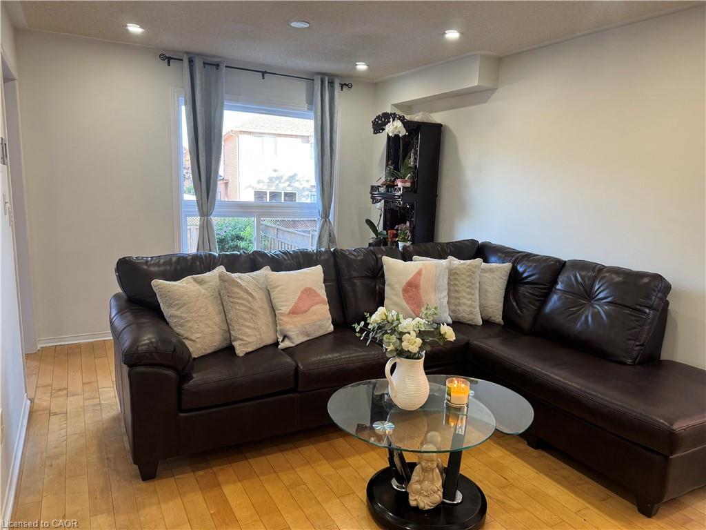 5781 Sidmouth Street Property Photo 4