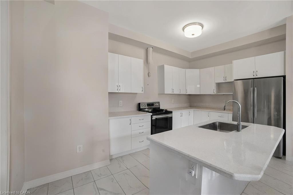 3742 Sunbank Crescent Property Photo 16