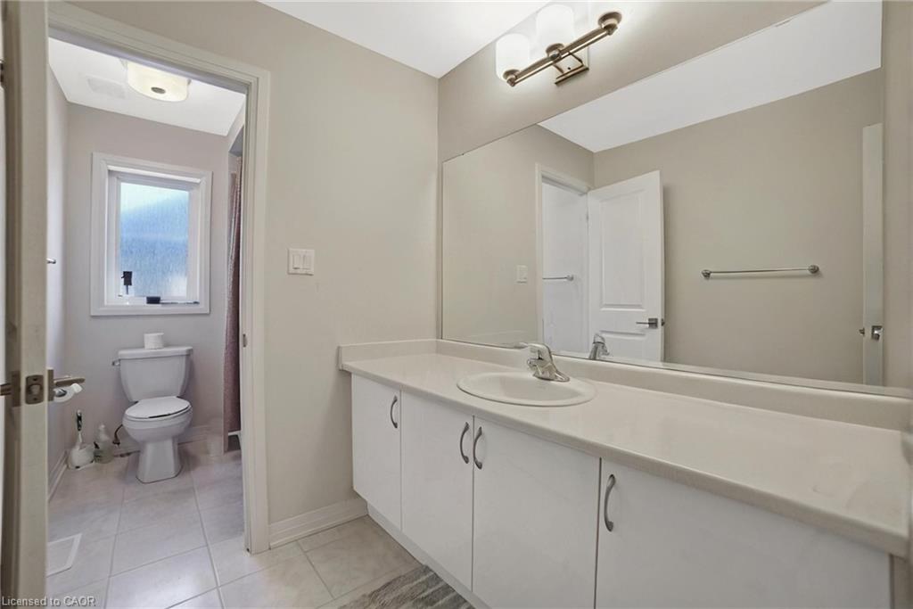 3742 Sunbank Crescent Property Photo 22