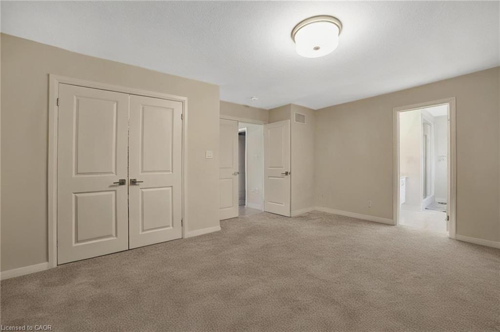 3742 Sunbank Crescent Property Photo 25