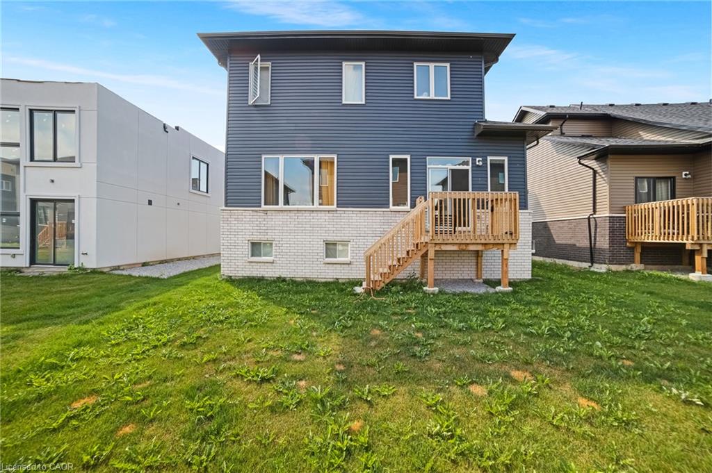 3742 Sunbank Crescent Property Photo 37