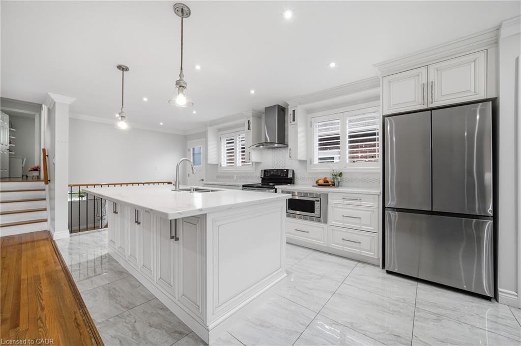 6346 Neuchatel Road Property Photo 3