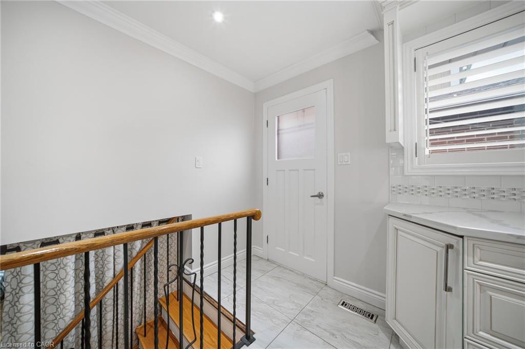 6346 Neuchatel Road Property Photo 18
