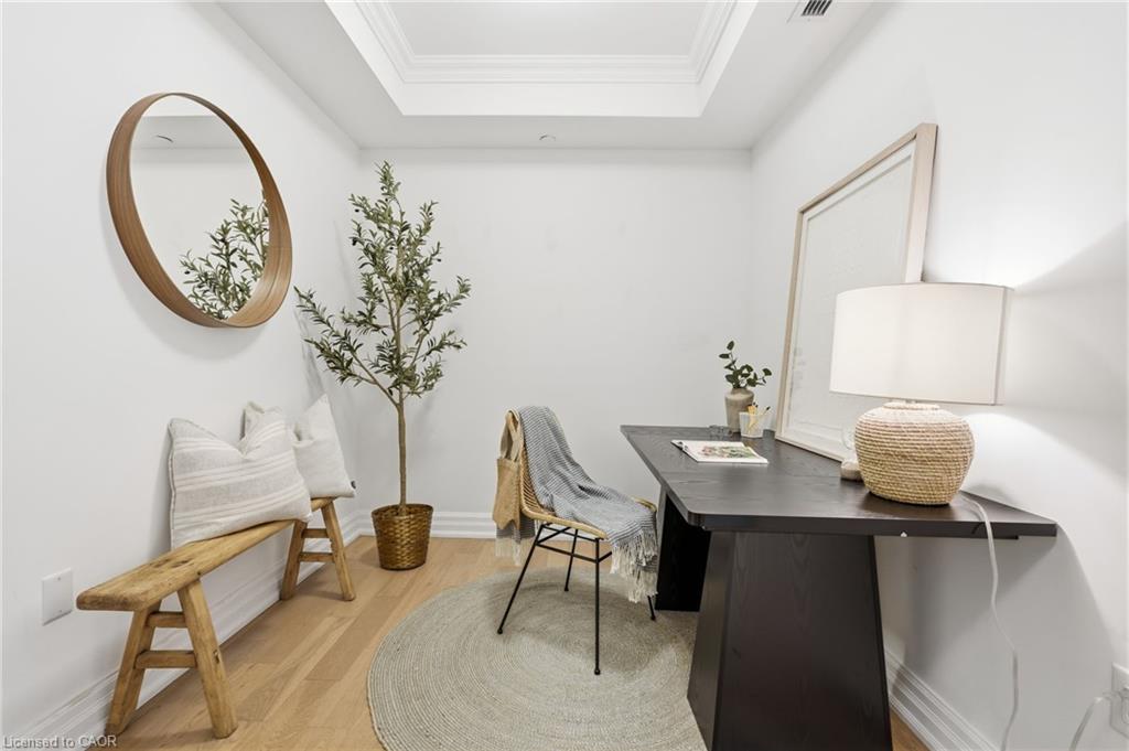 310-2060 Lakeshore Road Property Photo 8