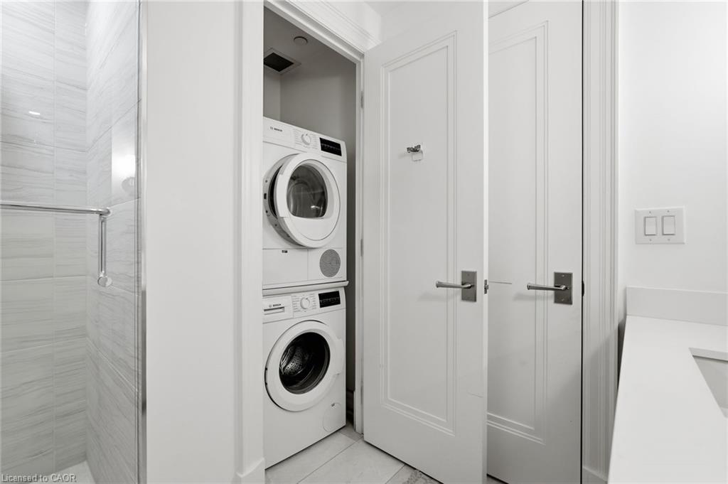 310-2060 Lakeshore Road Property Photo 10