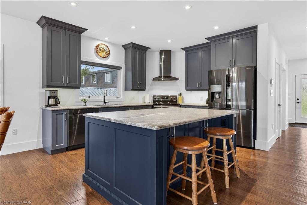 1300 River Road Property Photo 10
