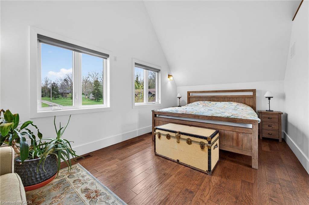 1300 River Road Property Photo 27